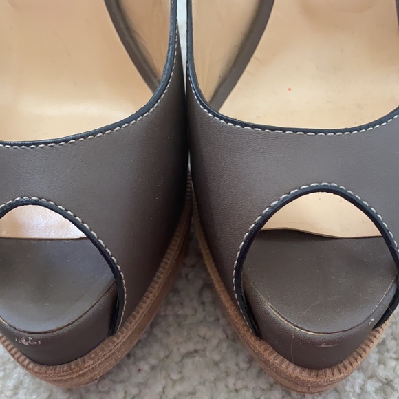 CHRISTIAN LOUBOUTIN 💯% authentic strassed heel🌈 - Picture 16 of 16